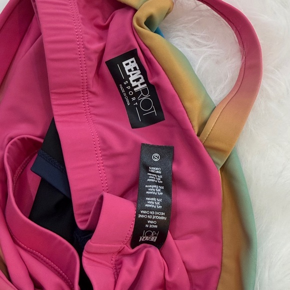 Beach Riot Sports bra - Picture 4 of 6